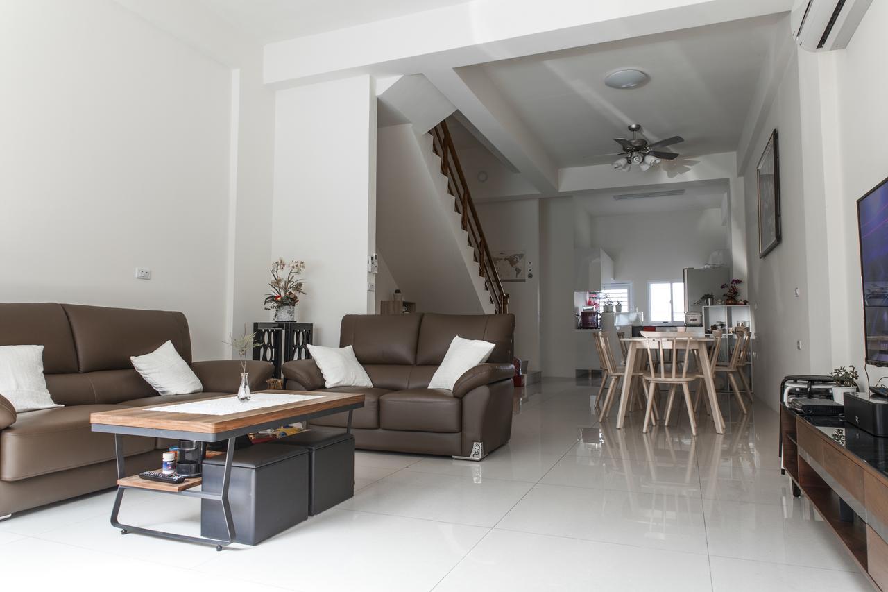 Beyond Home Jiaoxi Luaran gambar